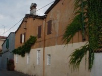2002 – Risanamento e restauro facciata in cascina